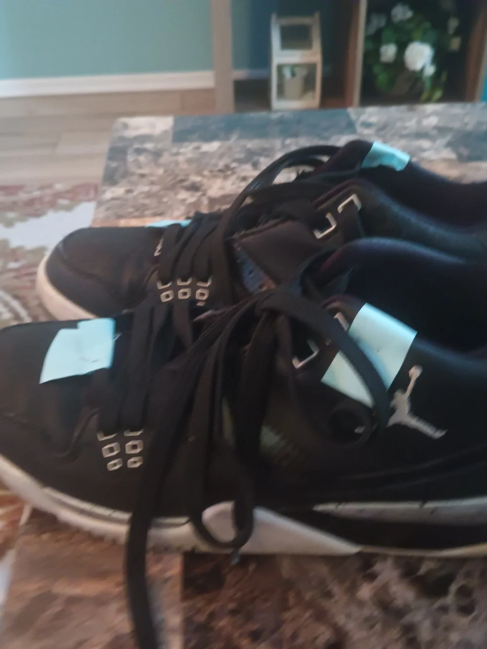 Jordan Men's Black and White Low-Top Sneakers